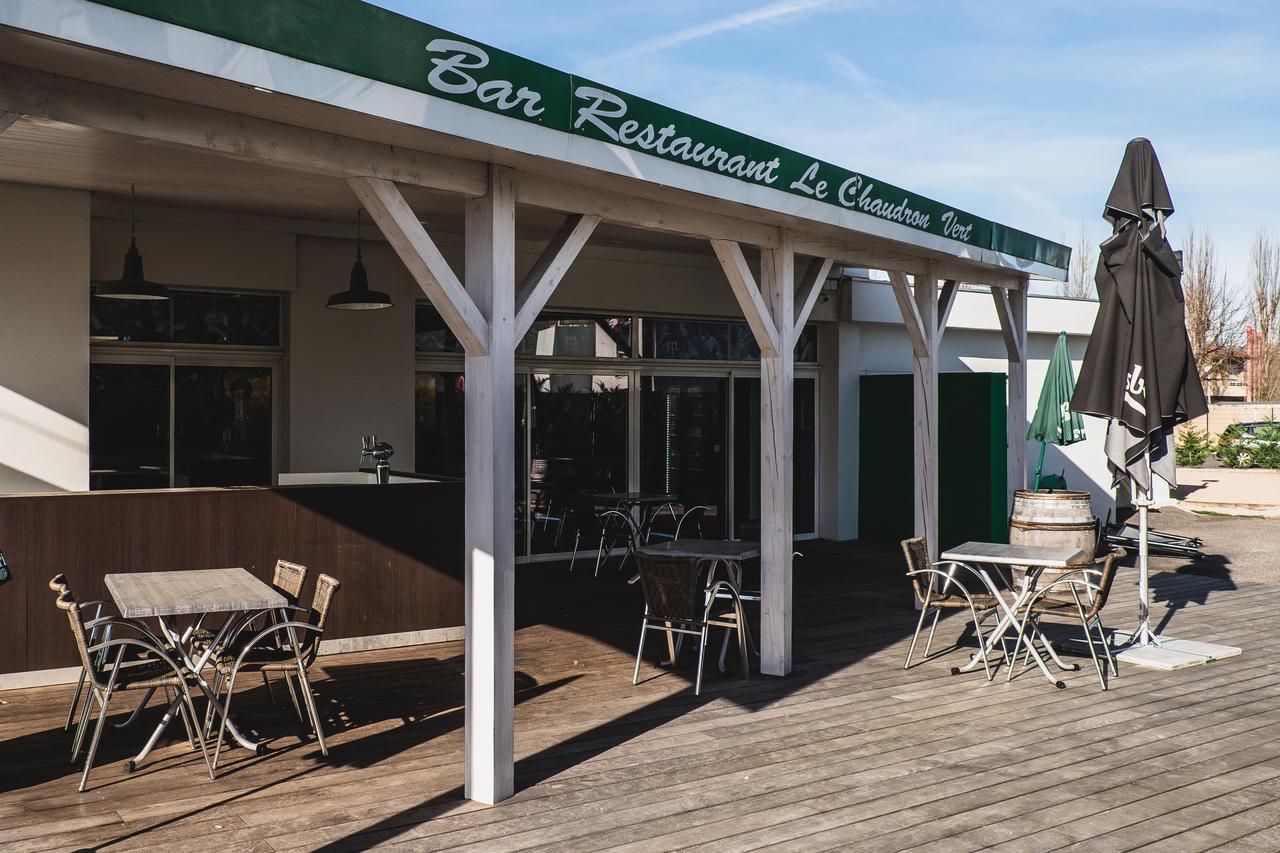Hotel Bar Restaurant Le Chaudron Vert 생테티엔 외부 사진